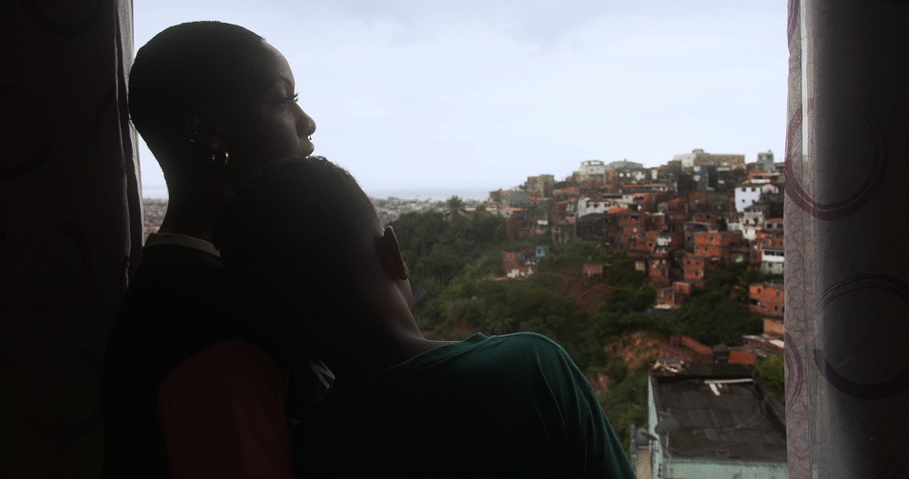 Documentário brasileiro “Mãe Solo” será exibido em Paris